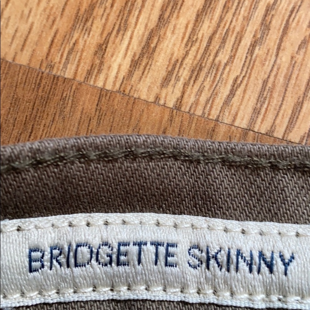 BNWT Lucky Brand distressed jeans green size 6(28) - Picture 5 of 8